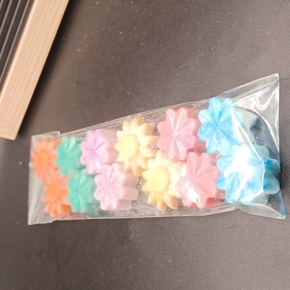 Spring Mix- 12 Single Melts - Picture 2 of 3